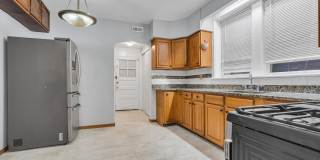 6323 N Francisco Ave Gallery 7