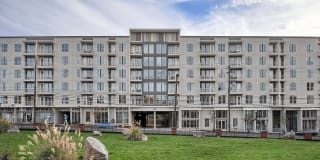 Link Apartments Canvas Gallery 18