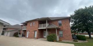 Beautiful 2 Bedroom 2.5 Bath Condo With Loft Space! Gallery 1