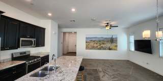 Guard-Gated Cadence | 2 Bed Single-Story Home in 55+ Community | WiFi Included Gallery 10