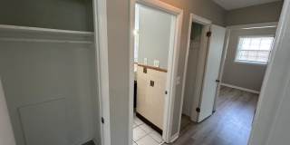 3br 1.5 BA with fence Gallery 11