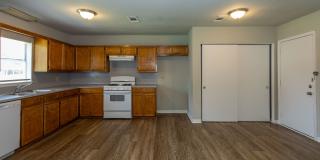 Move in Ready and pricced to GO!! 3 Bed / 2 Bath in 77619! Gallery 11