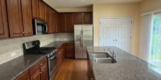 4BR/3BA Home in Winding Walk Gallery 32