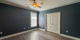 Beautiful 3 Bed 2 Bath Condo with Community Amenities Gallery 13