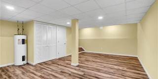 220 Alder Street Gallery 6