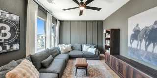 137 N Un St Gallery 31