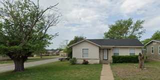 3 Bed 1 Bath with Bonus Room, Laundry Room, and Raised Deck Gallery 1