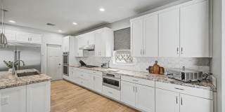 3414 N 44th Place Gallery 12