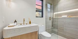 4900 Valjean Gallery 36