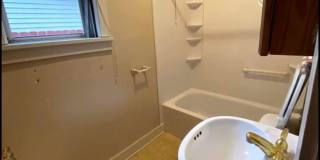 Hoff - 05 - 1527 Ferry Street Gallery 1