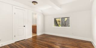 417 E Hildebrand Gallery 24