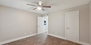 The Monet Gallery 15