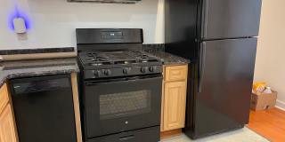 Charming 2-Bedroom, 1.5-Bathroom Brick Townhouse in Pigtown Gallery 8