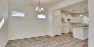 323 Suncrest Court Gallery 12