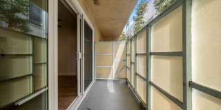 928 4th Street Gallery 23