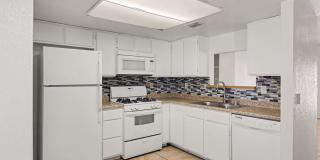 Henderson!!! 4 Bedrooms!! Single Story!! 2 car garage!! Big Back Yard!!! No HOA!! All Appliances!! Gallery 5