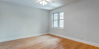 4938 S King Drive Gallery 13