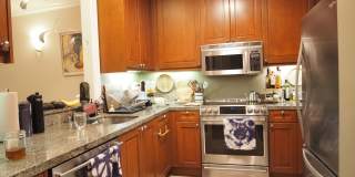 Cozy and spacious 3br condo in Presidio Heights Gallery 12
