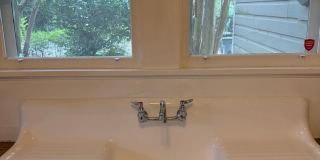 Beautiful downtown quad. 1 and 2 bed units available now. Pets allowed. Gallery 53