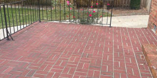 Spacious 4 Bedroom near Guilford College Gallery 31