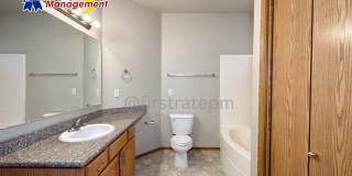 1999 East Wilson Lane Gallery 12