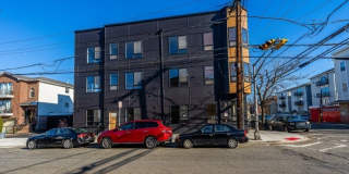 108 Fleming Ave Gallery 17