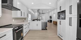 1095 Anchor Point Gallery 10