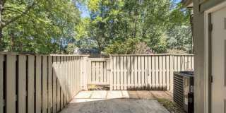225 Twin Oaks Place Gallery 6