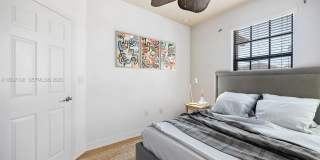 3728 NE 3rd Ct Gallery 17