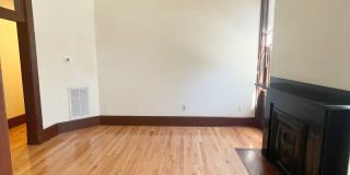 1607 Sarah Street - 1 Gallery 1
