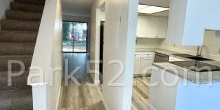 1/2 Off 1st Full Month! Small Pet Friendly Remodeled 2 Bedroom Townhome With Small Yard Gallery 1