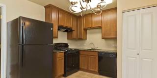 335 Rachel Street unit: Garage Apartment Gallery 6