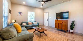 1123 S Olive Gallery 6