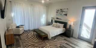 1Bd/1Ba in the HEART of Midtown! FULLY FURNISHED! Perfect for travelling Nurses or Students! Gallery 3