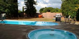 4 Bedroom w/ POOL and Huge yard! Gallery 1