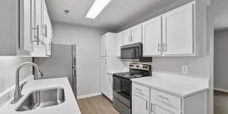 Sharon Oaks Apartments Gallery 1