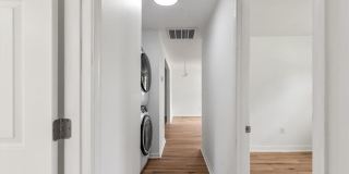 1806 Sussex Street Gallery 39