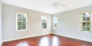 1904 Flower Drive Gallery 25
