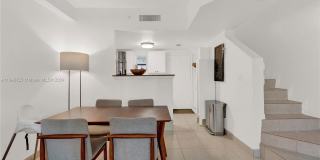 123 Southwest 17th Road Gallery 2