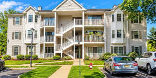 323 Wimbeldon Court Gallery 1