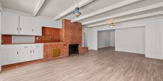 Massive driveway & detached garage! Gallery 1