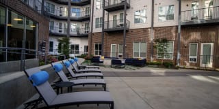 Avenue Madison Gallery 36