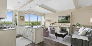 230 CENTRAL Park Gallery 3