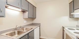 Hunter's Glen Apartments Gallery 23