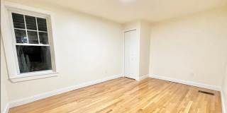 Nicely renovated, pet friendly 3 bed in South Boston. Gallery 12