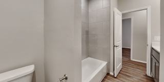 Luxury 3 Bedroom 2 Bathroom Duplex in Piedmont Schools Gallery 16