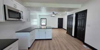 Fully Remodeled 3 bedroom 1 bathroom House for Rent in the South Side ! Gallery 5
