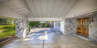 Spacious 3 Bed, 2.5 Bath Home in Quiet Neighborhood w/ AC + Pool! Gallery 1