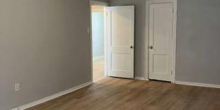 1704 Church Street Gallery 27