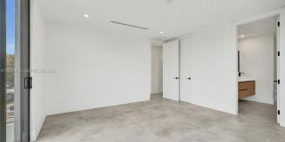 2411 SW 16th Terrace Gallery 13